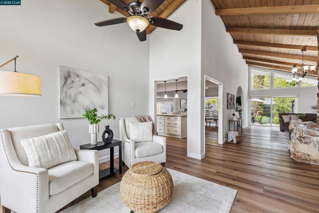 1838 Sunnyvale Ave, Walnut Creek CA: https://media.crmls.org/mediaz/d8843ecb-d6e1-4b7a-a3e9-cad7dca4f4a7.jpg