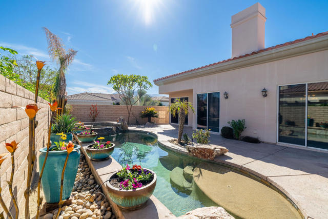 Image 15 of 22 For 49590 Loren Court