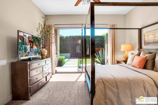 39700 Keenan Drive, Rancho Mirage CA: https://media.crmls.org/mediaz/d884c9f0-987a-4612-b784-24ea2266b8cd.jpg
