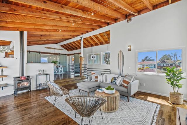 22956 E Cliff Drive, Santa Cruz CA: https://media.crmls.org/mediaz/d884fec2-0f78-4207-bb8a-308766e9fef8.jpg