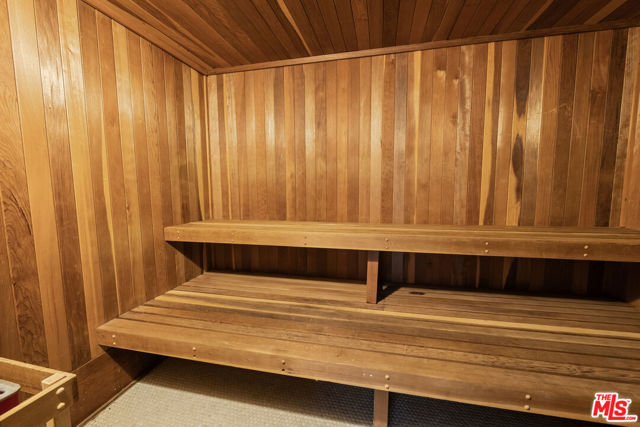 1553 Michael Lane, Pacific Palisades CA: https://media.crmls.org/mediaz/d88515a3-59a1-4d77-8bc7-fa7233c14c66.jpg
