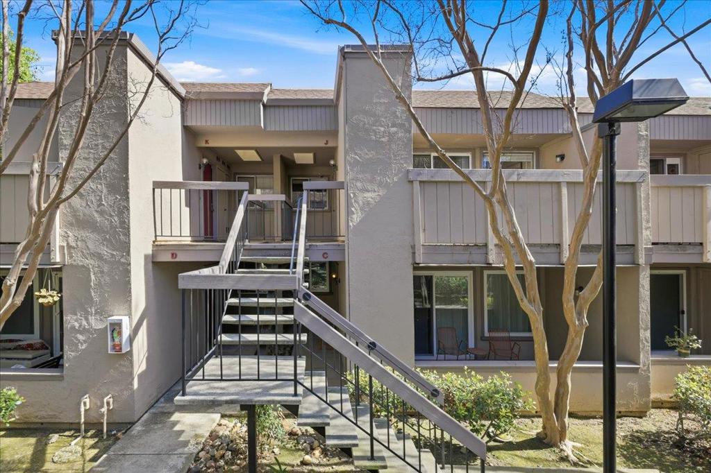 871 W California Avenue #J