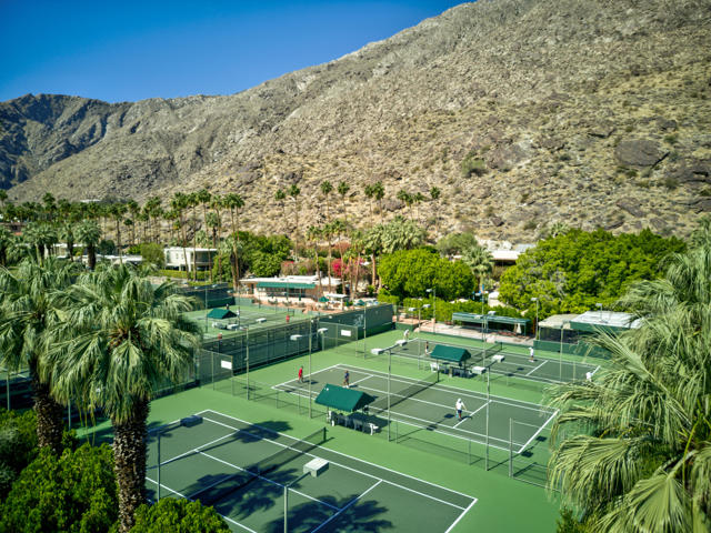 555 W Baristo Road, Palm Springs CA: https://media.crmls.org/mediaz/d885a5f2-aa5c-4b57-9b62-8d24f13d15d6.jpg