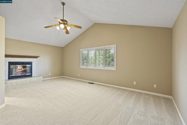 5535 Edgeview Dr, Discovery Bay CA: https://media.crmls.org/mediaz/d8871cb5-6fdf-4021-9e6b-fb365636a993.jpg