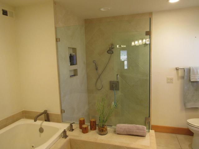 48440 Racquet Lane, Palm Desert CA: https://media.crmls.org/mediaz/d887bd57-d63c-4bf8-8392-d748d74266cd.jpg