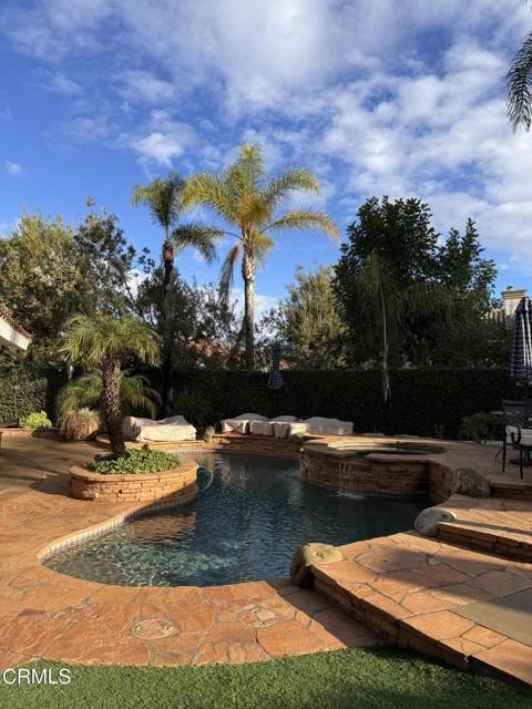 Detail Gallery Image 2 of 2 For 190 Golden Glen Dr, Simi Valley,  CA 93065 - 5 Beds | 4 Baths