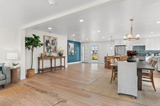 Detail Gallery Image 7 of 29 For 4949 Luna Dr, Oceanside,  CA 92057 - 3 Beds | 2 Baths