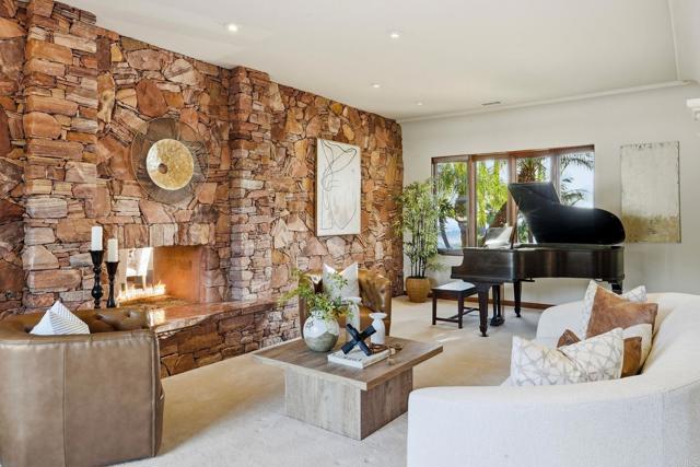 Detail Gallery Image 9 of 52 For 3040 Palm Hill Dr, Vista,  CA 92084 - 3 Beds | 2/1 Baths