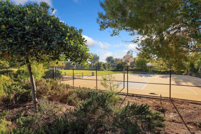 40998 Promenade Chardonnay Hls, Temecula CA: https://media.crmls.org/mediaz/d88a0327-979f-4aae-b188-7e664faeeae1.jpg