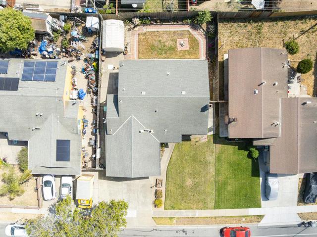 582 E Alvin Drive, Salinas CA: https://media.crmls.org/mediaz/d88ad808-0205-4493-a29a-eca649043e36.jpg