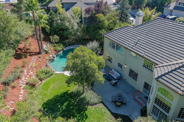 Image 44 of 48 For 952 Gray Fox Cir
