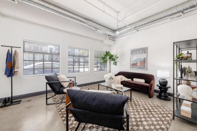 850 W Grand Avenue, Oakland CA: https://media.crmls.org/mediaz/d88b9cb3-f5db-4fea-85cc-bc1776f5b8d6.jpg