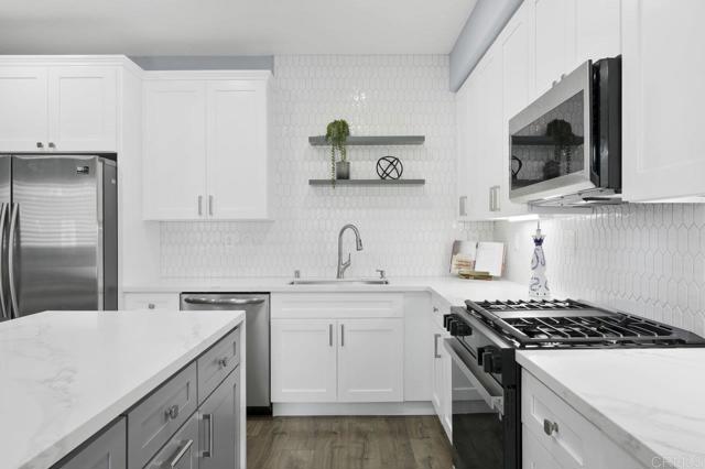 1444 Wooden Valley Street, Chula Vista CA: https://media.crmls.org/mediaz/d88ba8aa-89e9-441b-b93f-37729ff94056.jpg