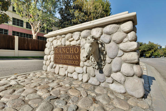 410 W Spazier Avenue, Burbank CA: https://media.crmls.org/mediaz/d88c1ad4-ac13-4cb0-9ea4-bc676669fc77.jpg