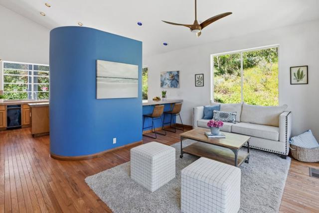 24035 Stage Stop Way, Los Gatos CA: https://media.crmls.org/mediaz/d88cf624-fea1-4f55-88eb-ce973d85886b.jpg