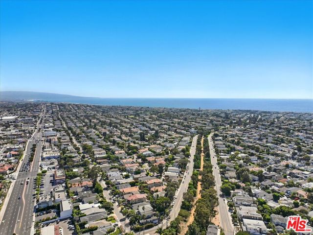 3200 Elm Avenue, Manhattan Beach, California 90266, 5 Bedrooms Bedrooms, ,4 BathroomsBathrooms,Residential,For Sale,Elm,25584821