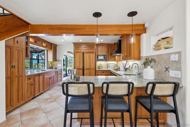 974 Via Hillview, Fallbrook CA: https://media.crmls.org/mediaz/d88db8b8-be6e-4d59-b47a-adcb89db6833.jpg