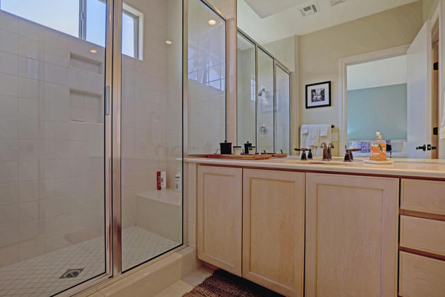 425 Desert Holly Drive, Palm Desert CA: https://media.crmls.org/mediaz/d88dfab7-189c-4f7d-b939-42e5c456a62e.jpg