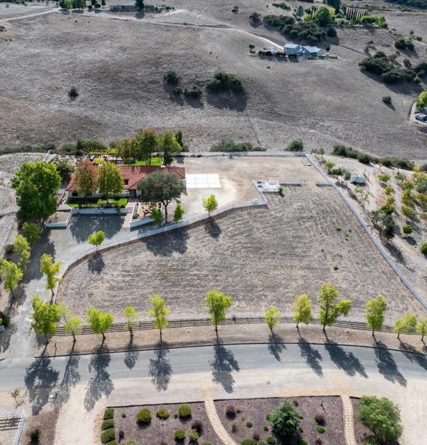 44734 Sun Valley Drive, King City CA: https://media.crmls.org/mediaz/d88e0ec7-23c8-4638-a5ec-31f51f13cc8c.jpg