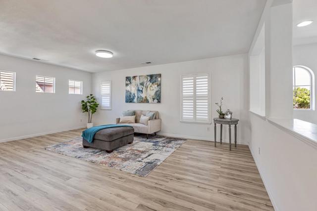 202 W Fauna Avenue, Mountain House CA: https://media.crmls.org/mediaz/d88e5a6f-e3c0-4e1c-b078-de5236252009.jpg