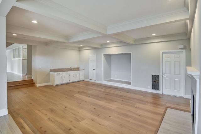 135 Newton Drive, Burlingame CA: https://media.crmls.org/mediaz/d88eab66-d25c-4c89-a416-5409741ac8ab.jpg