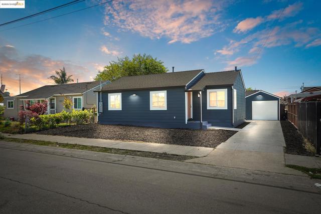 278 Cairo Rd, Oakland CA: https://media.crmls.org/mediaz/d88ee6a2-98f3-4751-be35-3ddd658d3b09.jpg