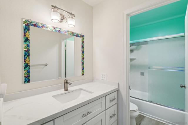 10263 Caminito Toronjo, San Diego CA: https://media.crmls.org/mediaz/d88f140b-2781-4071-9c62-a0ce9fa02f07.jpg