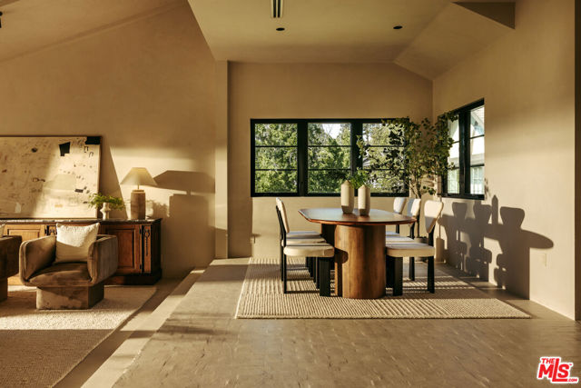4790 Galendo Street, Woodland Hills CA: https://media.crmls.org/mediaz/d8901f36-267b-4b3f-8d5d-dc6b110b2e88.jpg