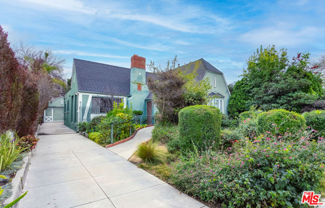 112 Laurel Avenue, Los Angeles, California 90048, 3 Bedrooms Bedrooms, ,Single Family Residence,For Sale,Laurel,25493347