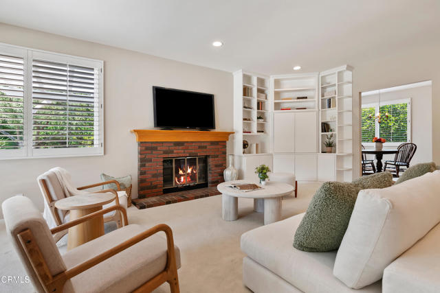 Detail Gallery Image 11 of 45 For 1480 Forest Knoll Dr, Oak Park,  CA 91377 - 4 Beds | 3 Baths