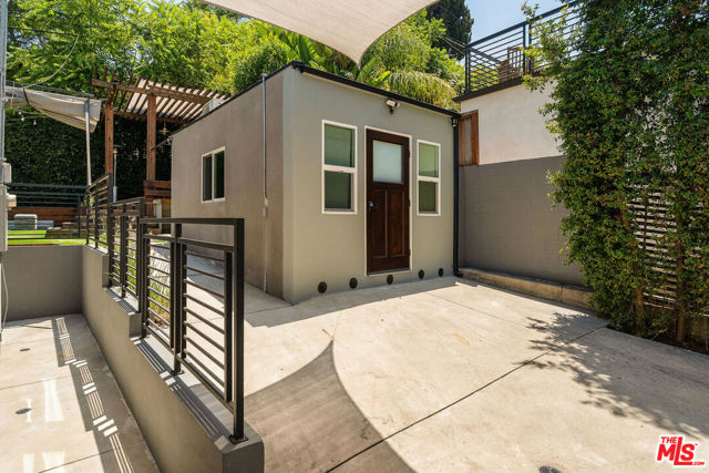 1414 N Coronado Terrace, Los Angeles CA: https://media.crmls.org/mediaz/d890973b-4c34-4d1e-b2e1-bd8fb38e8b25.jpg
