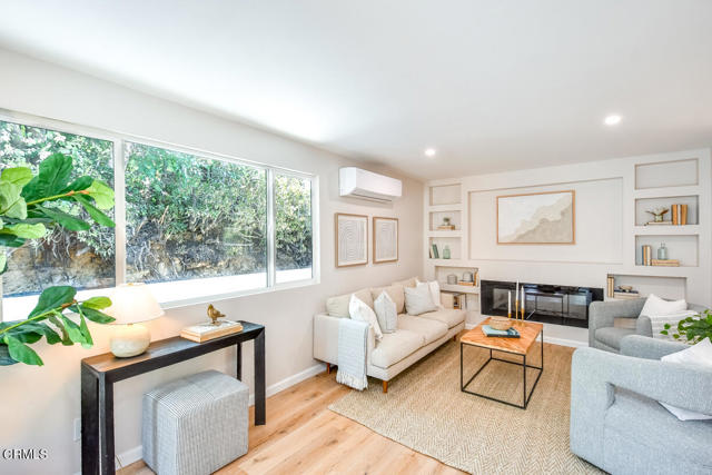 4035 W Avenue 42, Los Angeles CA: https://media.crmls.org/mediaz/d8914304-f95a-405f-af98-b99077a348b0.jpg