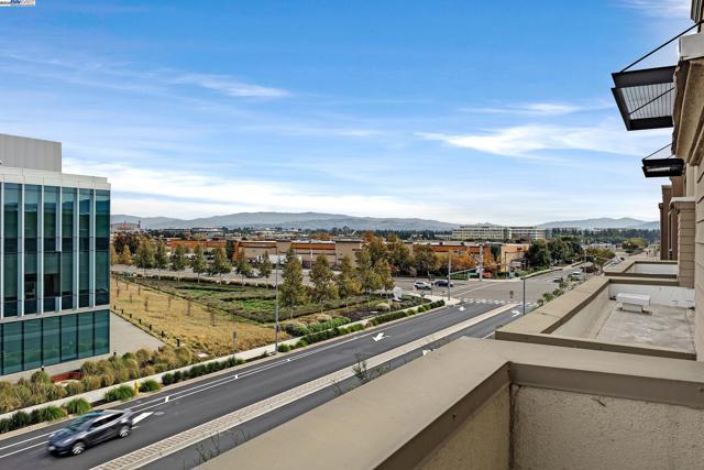 5422 Arnold Rd, Dublin CA: https://media.crmls.org/mediaz/d891b445-5b6b-4406-ae9b-b0796824c724.jpg