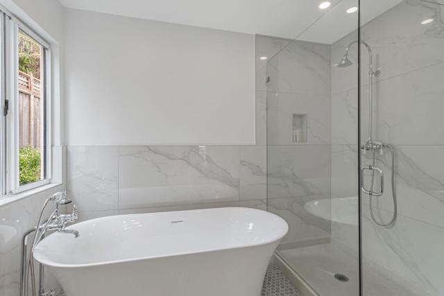 2100 Winged Foot Road, Half Moon Bay CA: https://media.crmls.org/mediaz/d891e5f4-de65-4b4e-b5f8-dc0ab73db6cb.jpg