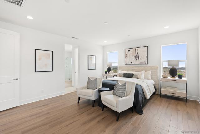 948 Visalia Pl, San Marcos CA: https://media.crmls.org/mediaz/d8932a98-7e98-4818-a6be-be5ce6659677.jpg