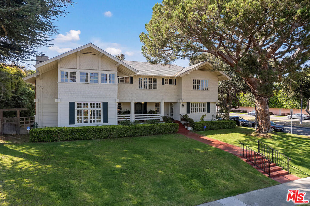 325 Georgina Avenue, Santa Monica, CA 90402