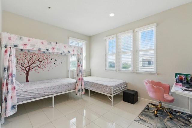 33831 Farmhouse Street, Fremont CA: https://media.crmls.org/mediaz/d894993c-68a3-4db6-a493-c720ec896566.jpg