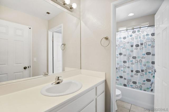 1376 Normandy Dr, Chula Vista CA: https://media.crmls.org/mediaz/d894cdc7-ef27-466a-b620-c0bdc27f7ece.jpg