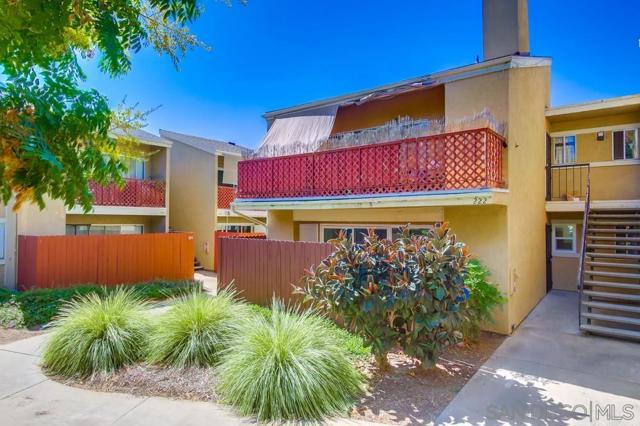 475 N N Midway Dr, Escondido CA: https://media.crmls.org/mediaz/d894db1c-d8ed-4f5e-84af-54a6339072de.jpg