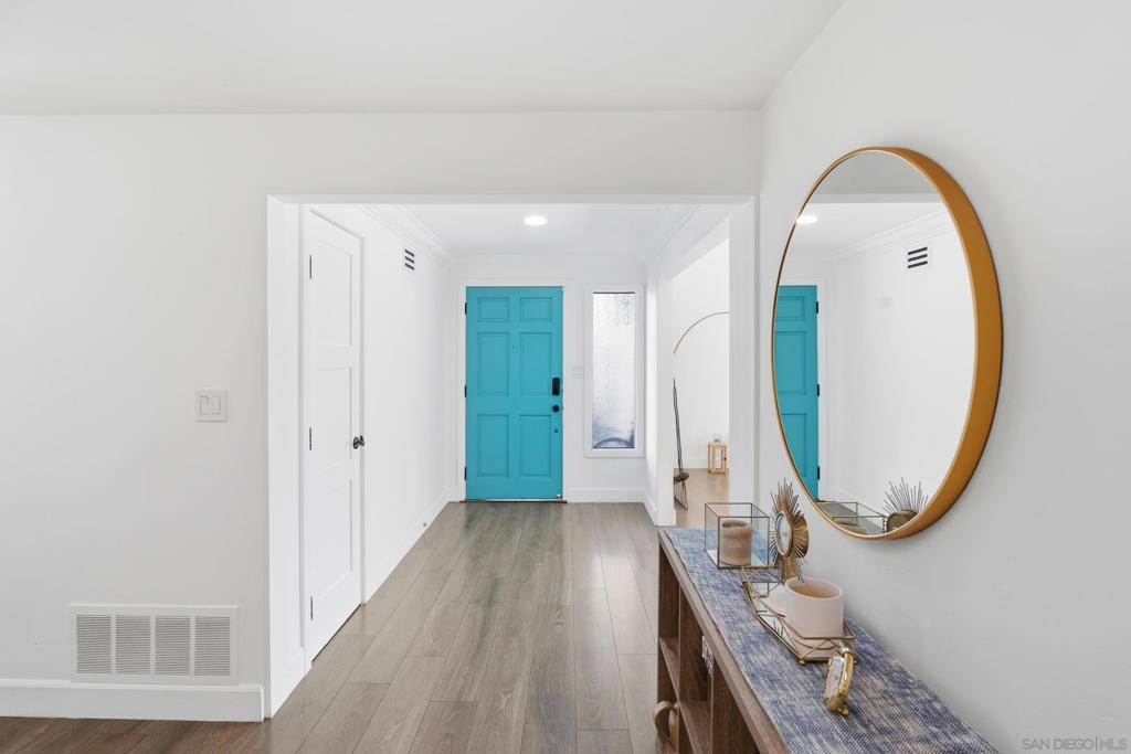 MLS #250035370SD image #23