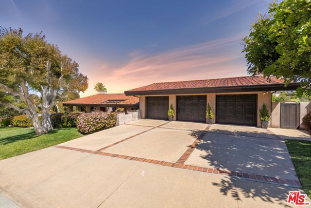 1547 Via Coronel, Palos Verdes Estates, California 90274, 5 Bedrooms Bedrooms, ,4 BathroomsBathrooms,Residential,For Sale,Via Coronel,24418411