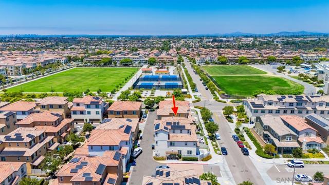 1718 Santa Ivy Ave, Chula Vista CA: https://media.crmls.org/mediaz/d8960f60-1561-431c-a8cb-b3e57d3a0259.jpg
