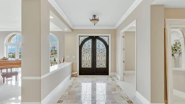 5107 Eastbourne Drive, San Jose CA: https://media.crmls.org/mediaz/d896594c-f5ed-494d-a475-2a7343efd204.jpg
