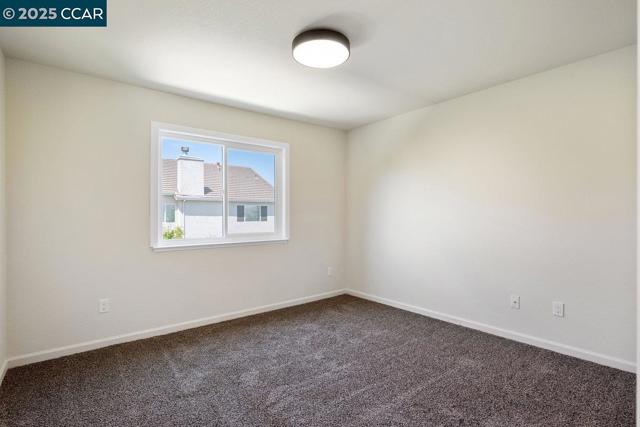 4107 Wheat Ct, Tracy CA: https://media.crmls.org/mediaz/d8966d5e-141a-4e54-841e-2ad4b9c94556.jpg