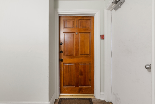 Photo of 18307 Burbank Boulevard #118, Tarzana, CA 91356