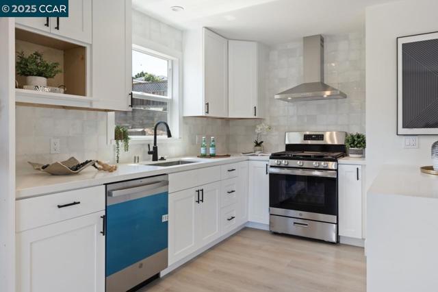 1923 Thompson Ln, El Sobrante CA: https://media.crmls.org/mediaz/d8987fcd-5234-47e4-9794-01b786f55ba8.jpg