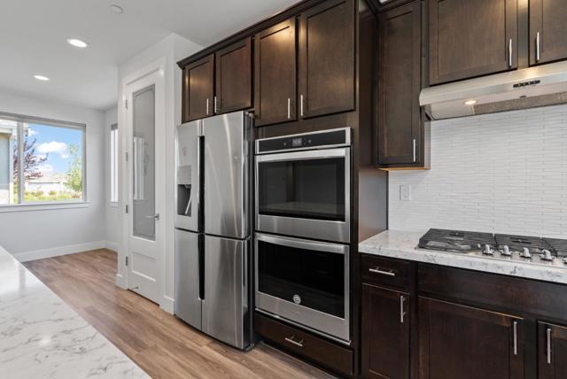 277 Copperleaf Lane, San Juan Bautista CA: https://media.crmls.org/mediaz/d89aadd8-9000-4f5e-aa79-fc22ee0e1cd4.jpg