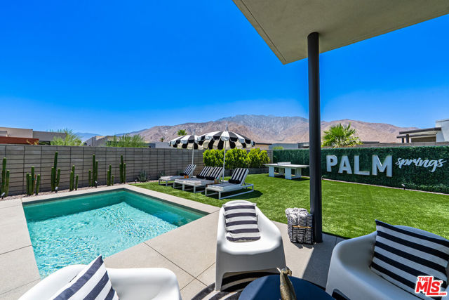 400 Fountain Drive, Palm Springs CA: https://media.crmls.org/mediaz/d89b641d-8ca5-4271-90b7-595fa942d15c.jpg