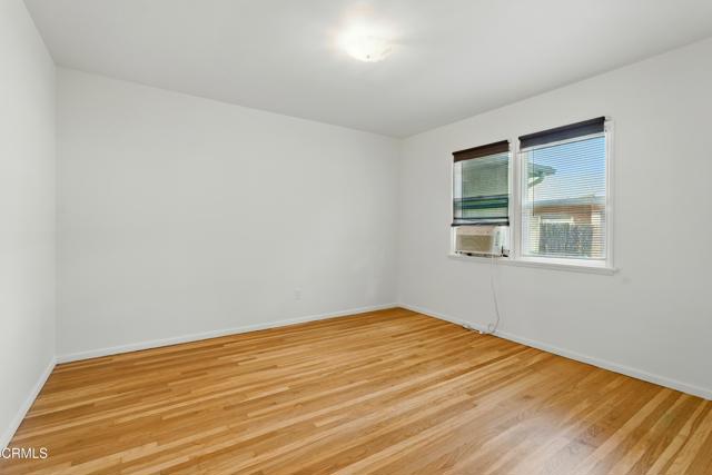 Detail Gallery Image 15 of 20 For 1545 1/2 Riverside Dr, Glendale,  CA 91201 - 2 Beds | 1 Baths