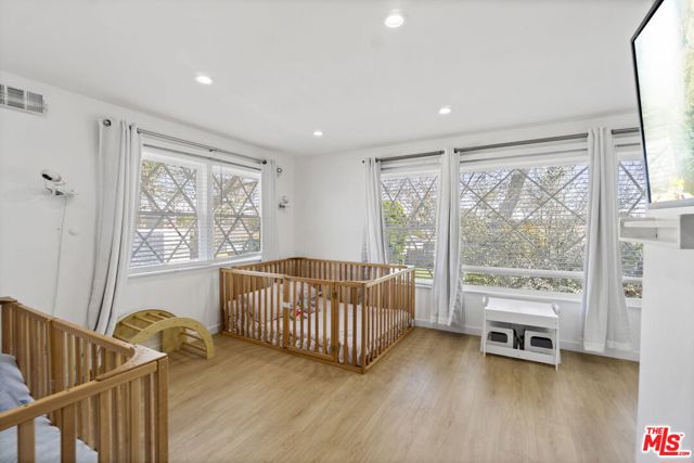 4723 Autry Avenue, Long Beach CA: https://media.crmls.org/mediaz/d89b709a-56f3-4d0b-9d6d-cb04ac48b954.jpg